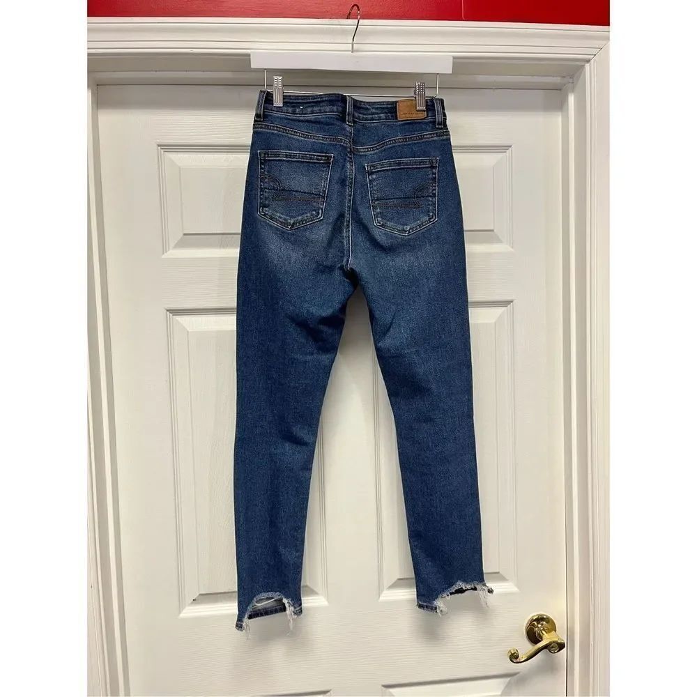 American Eagle Stretch Mom Distressed Cut Hem Jeans sz 0 EUC - Picture 4 of 7
